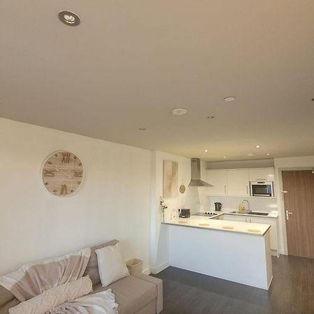 Norbury  Amazing London 1 Bedroom Flat In Astral House As18 מראה חיצוני תמונה